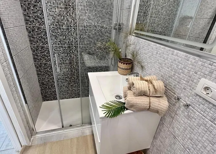 アパート Happy Island アデヘ