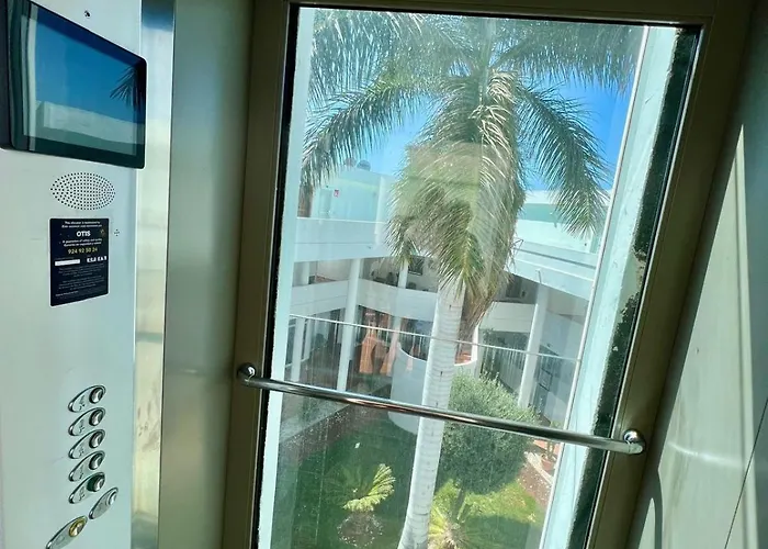 Happy Island * アデヘ